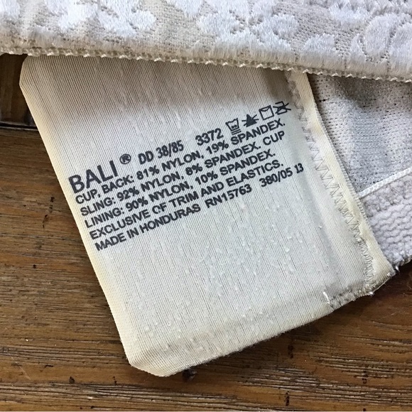 Seven bras various makers - Picture 4 of 14